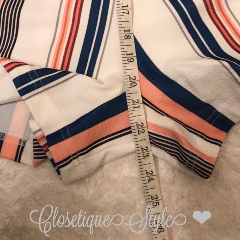 Striped Layered Romper - Picture 5 of 7
